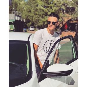 Meet your Posher, Anthony